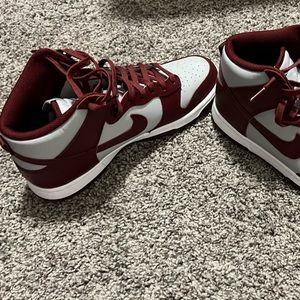 Nike Dunk High Maroon (Beetroot). Sz 10.5, literally worn once.